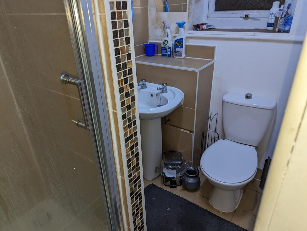 Oldham Town Centre Double Room 5 外观 照片